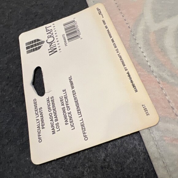 NHL Philadelphia Flyers Vintage 1990's Edition #7 Team Logo Hockey Pennant NOS - Picture 7 of 10